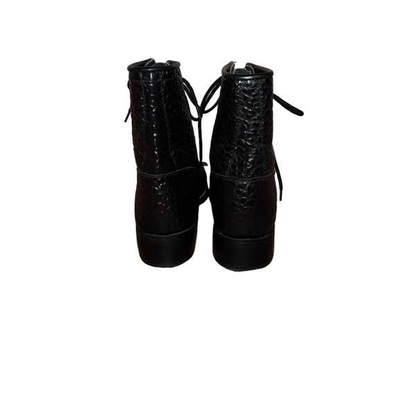Vintage Women’s Justin Diamond J Black Bullhide lacer shoes. - Picture 3 of 7